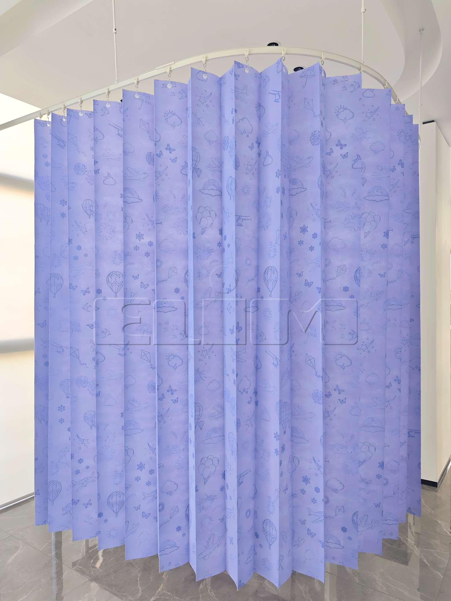 Jednorazowe zasłony do kabin nadających się do recyklingu